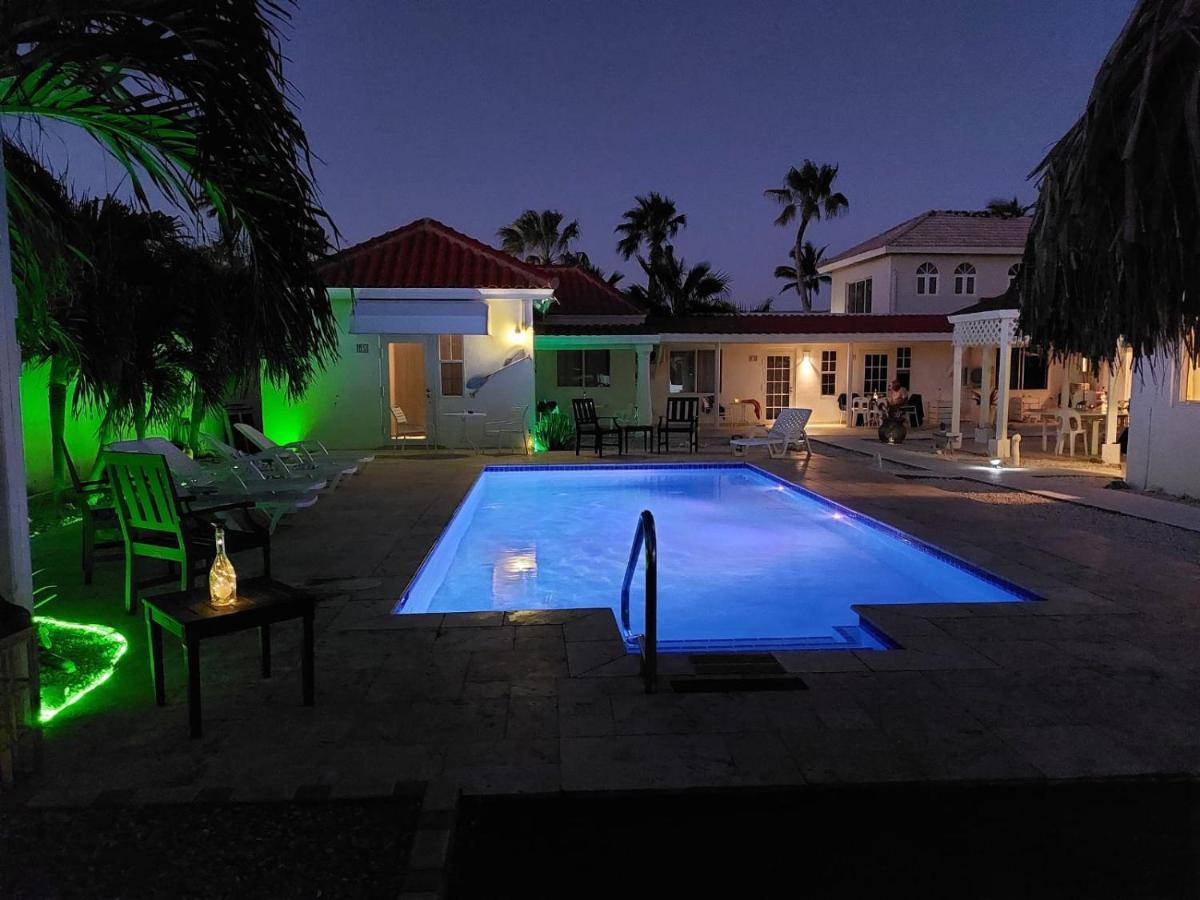 Tu Casita En Aruba Villa Palm Beach Exterior photo